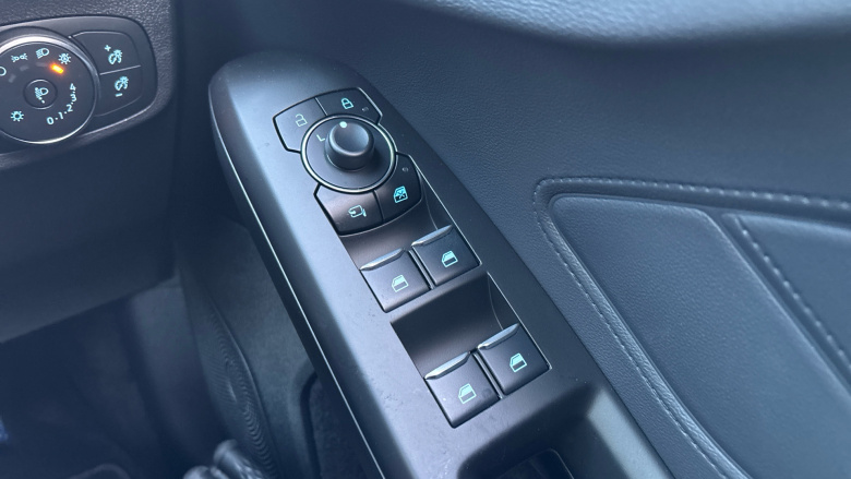 Ford Focus 1.0 EcoBoost Hybrid mHEV 155 ST-Line 5dr Auto Petrol Hatchback